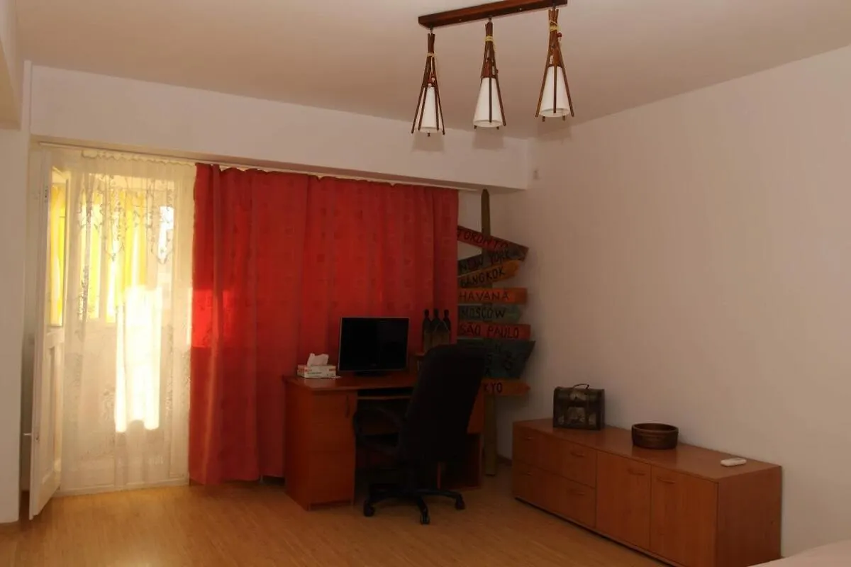 Sunshine 3 Bedrooms Apartment Near Arena Nationala Boekarest