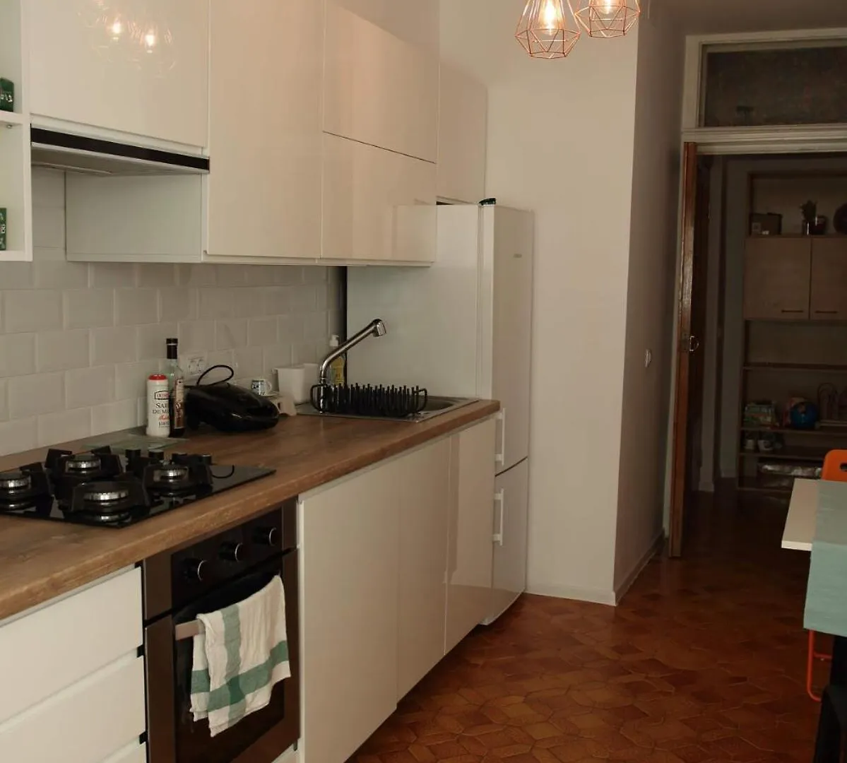 Sunshine 3 Bedrooms Apartment Near Arena Nationala Boekarest Roemenië
